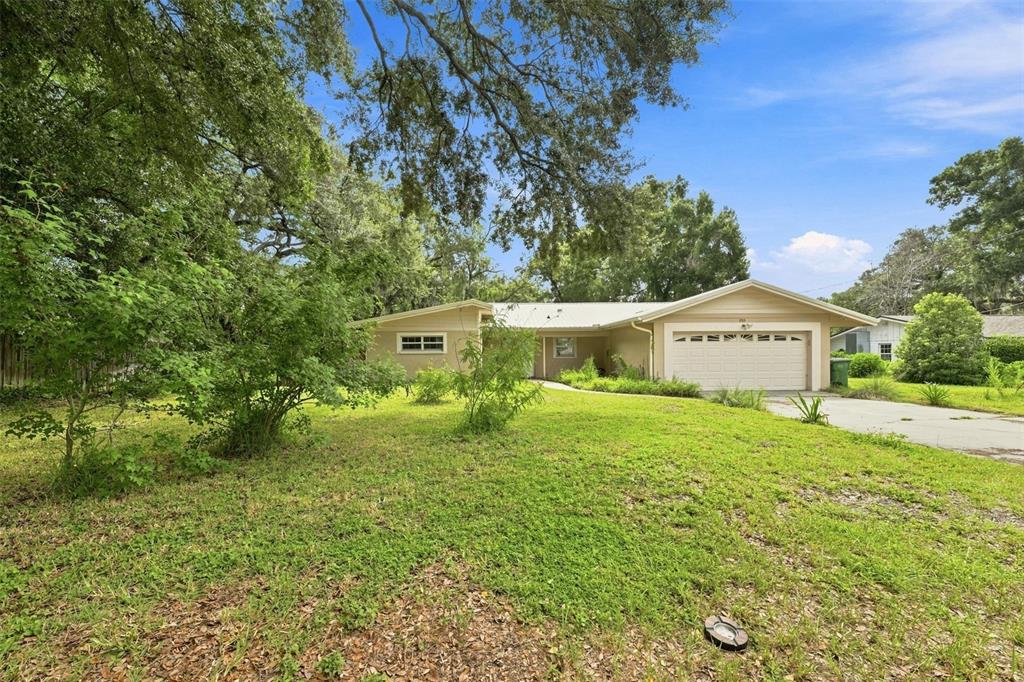 11515 Ravine Road Tampa, FL 33612 - Photo 2 of 45 Gallery Image 2