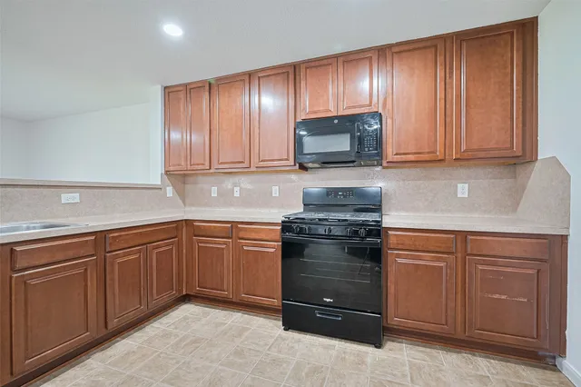 $1,900 | 7734 Pasture Bend Lane, Cypress, TX 77433