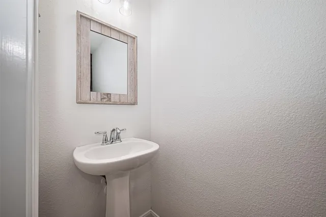 $1,900 | 7734 Pasture Bend Lane, Cypress, TX 77433