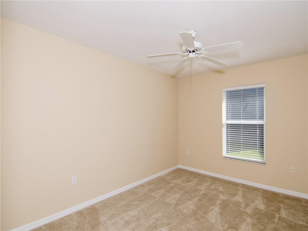 5907 Ridge Lake Circle Vero Beach, FL 32967 - Photo 20 of 36