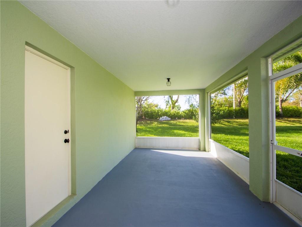 5907 Ridge Lake Circle Vero Beach, FL 32967 - Photo 25 of 36