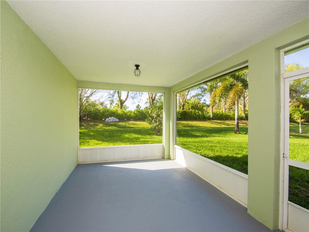 5907 Ridge Lake Circle Vero Beach, FL 32967 - Photo 26 of 36