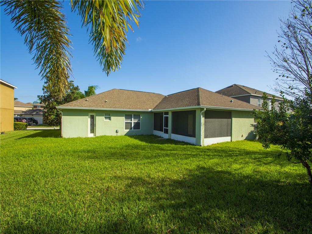 5907 Ridge Lake Circle Vero Beach, FL 32967 - Photo 27 of 36