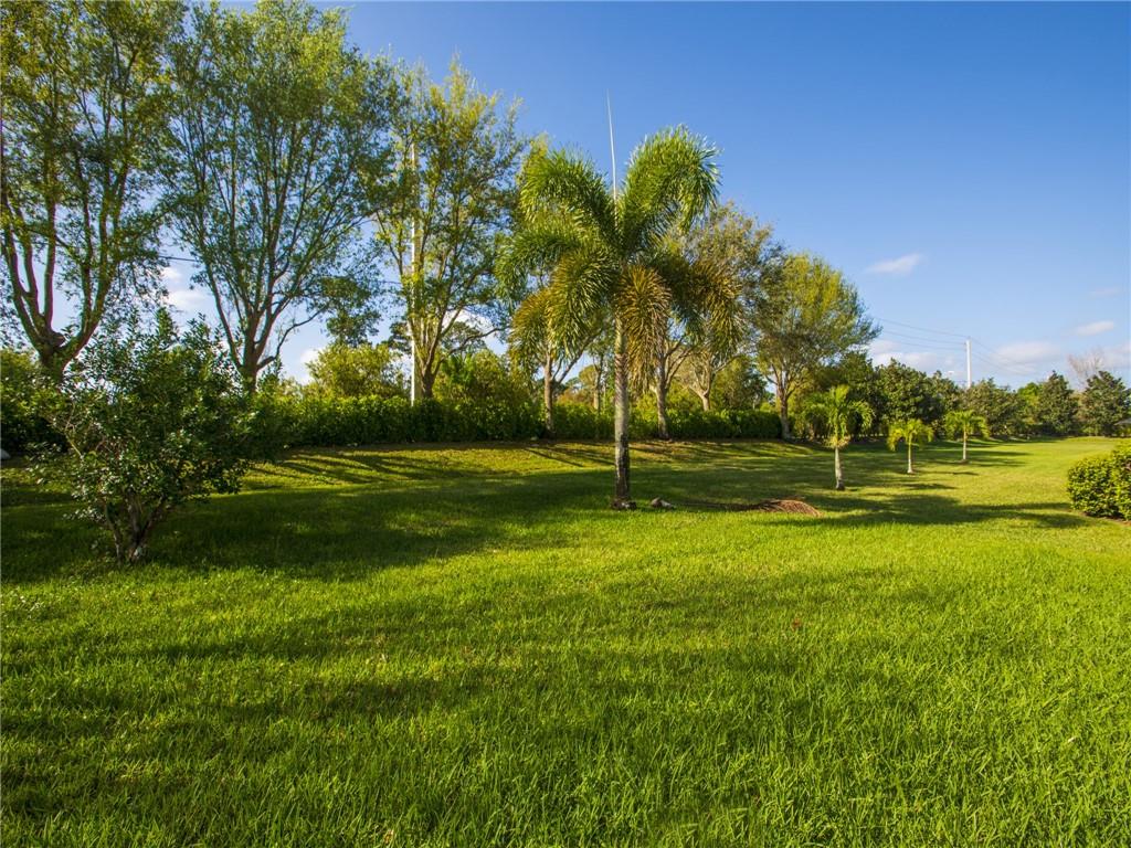 5907 Ridge Lake Circle Vero Beach, FL 32967 - Photo 30 of 36
