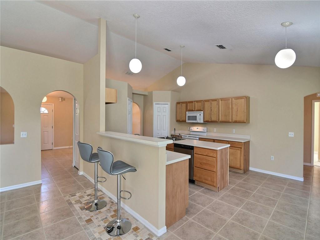 5907 Ridge Lake Circle Vero Beach, FL 32967 - Photo 8 of 36