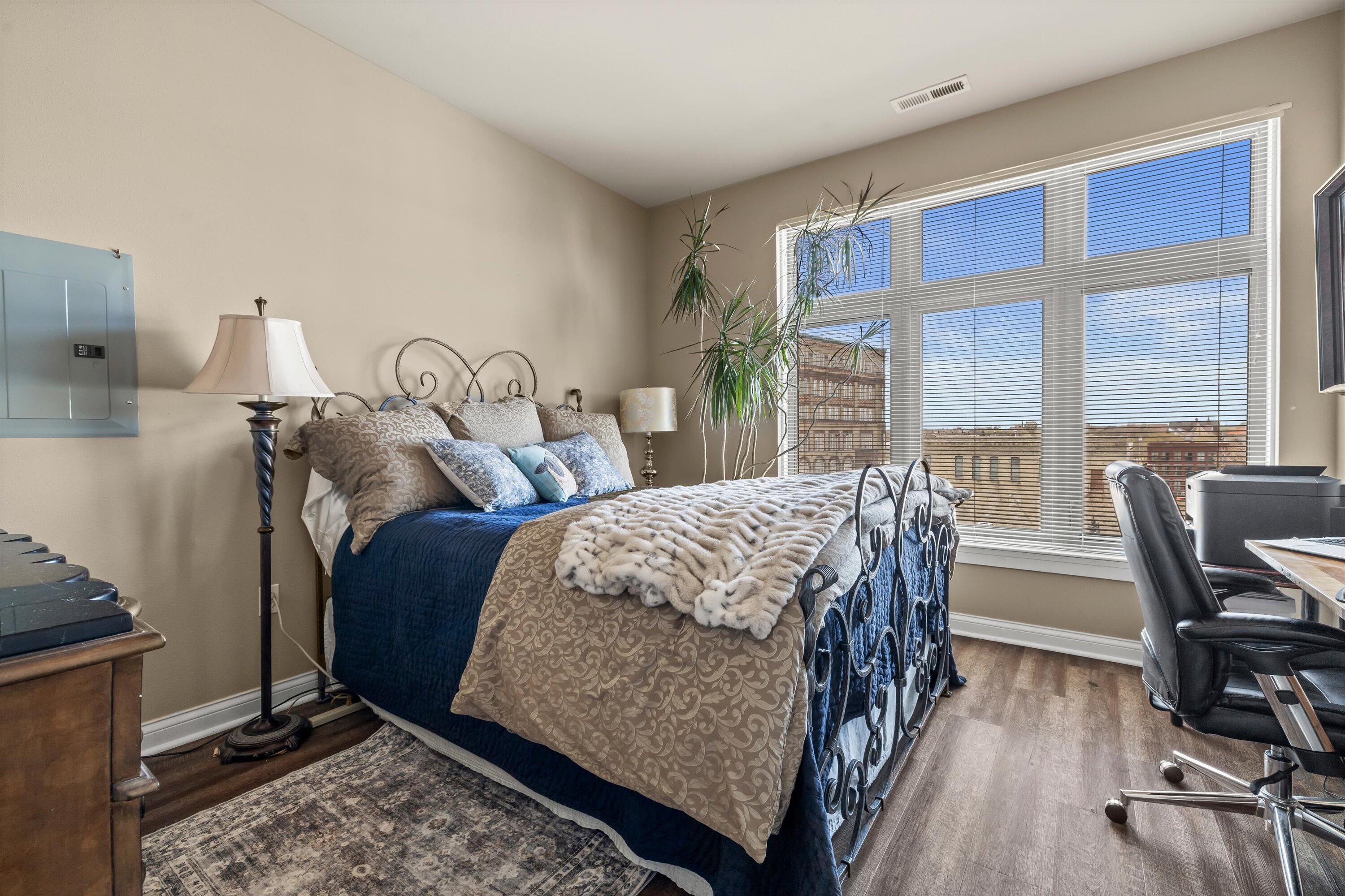 141 Main Street, Unit 418 Racine, WI 53403 - Photo 25 of 28 Bedroom 2
