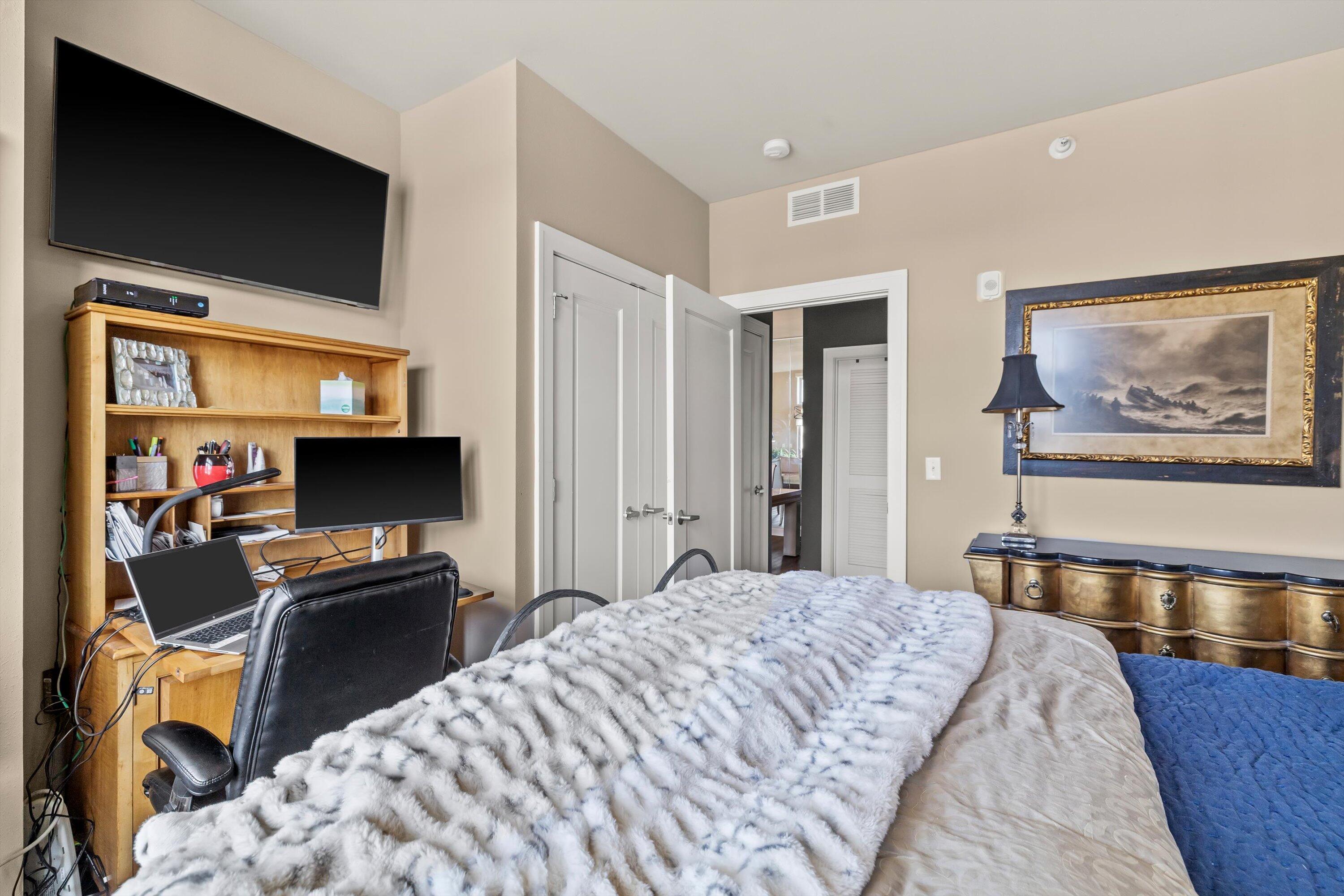 141 Main Street, Unit 418 Racine, WI 53403 - Photo 26 of 28 BR2 View 2
