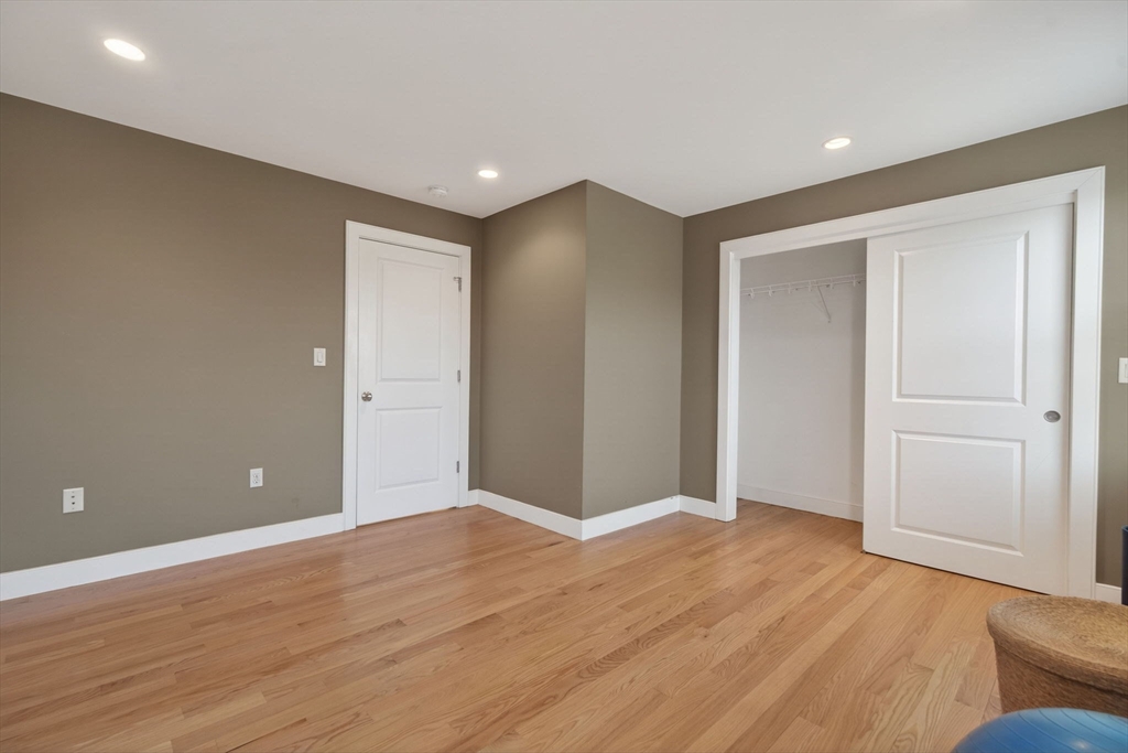 170 West 3rd Street, Unit 1 Boston, MA 02127 - Photo 11 of 28