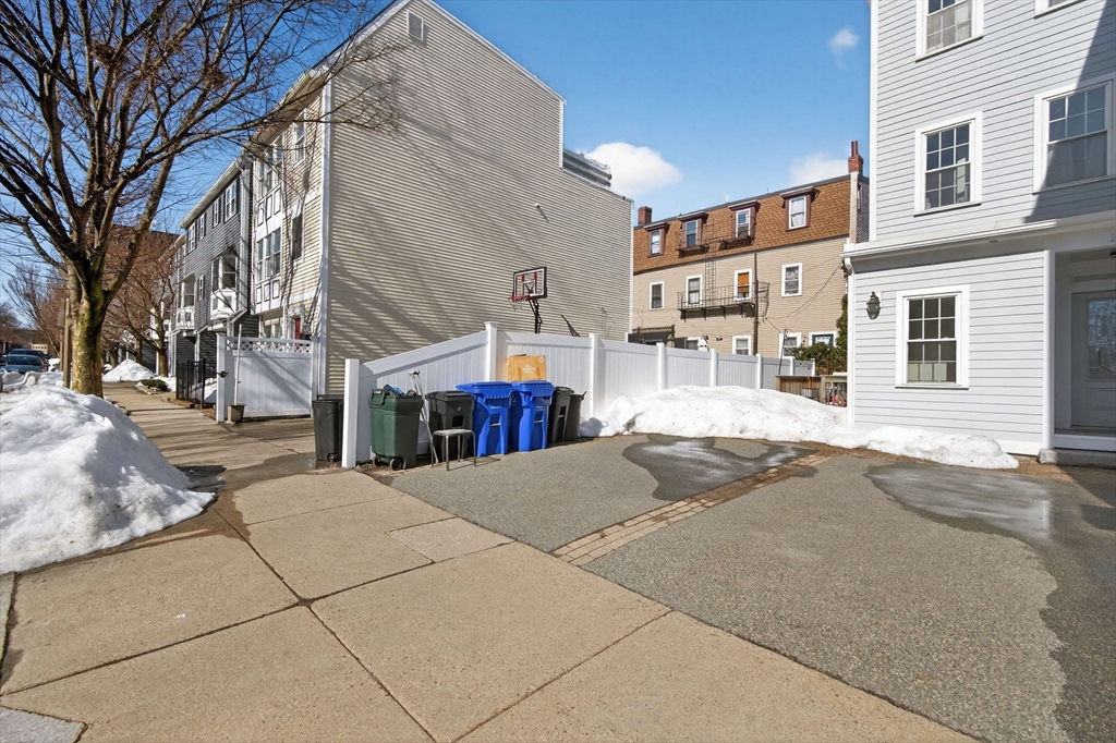 170 West 3rd Street, Unit 1 Boston, MA 02127 - Photo 16 of 28