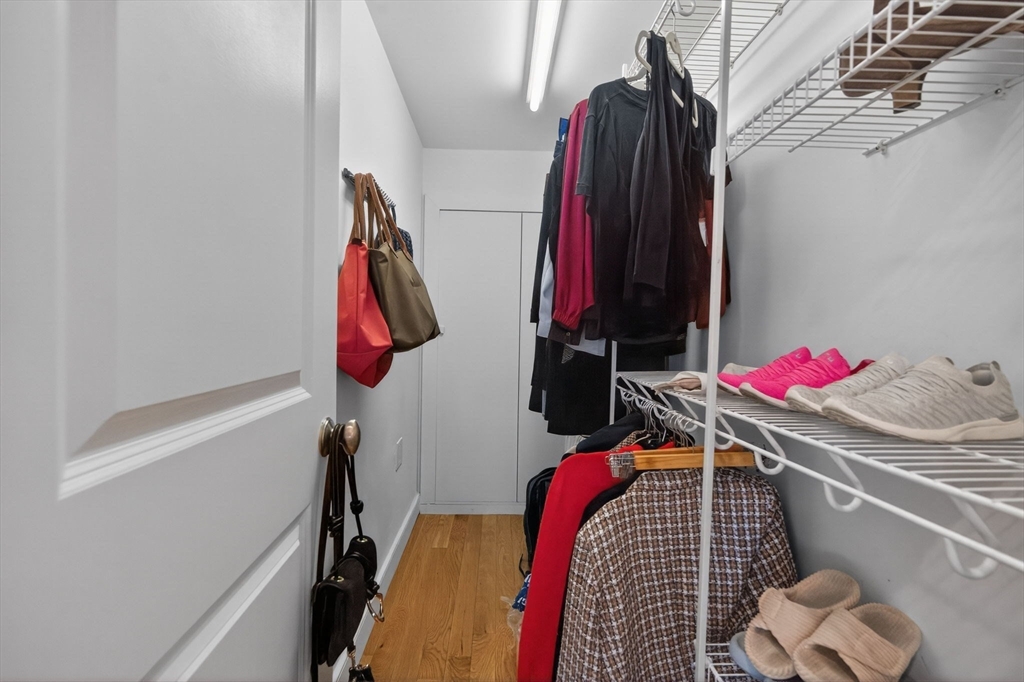 170 West 3rd Street, Unit 1 Boston, MA 02127 - Photo 7 of 28