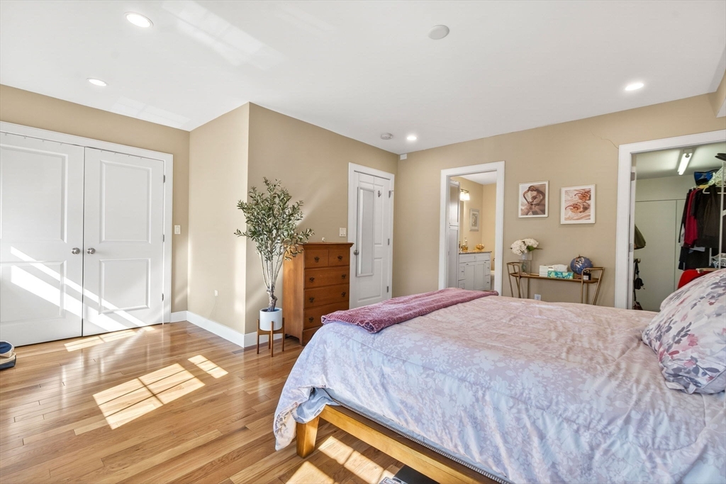 170 West 3rd Street, Unit 1 Boston, MA 02127 - Photo 9 of 28