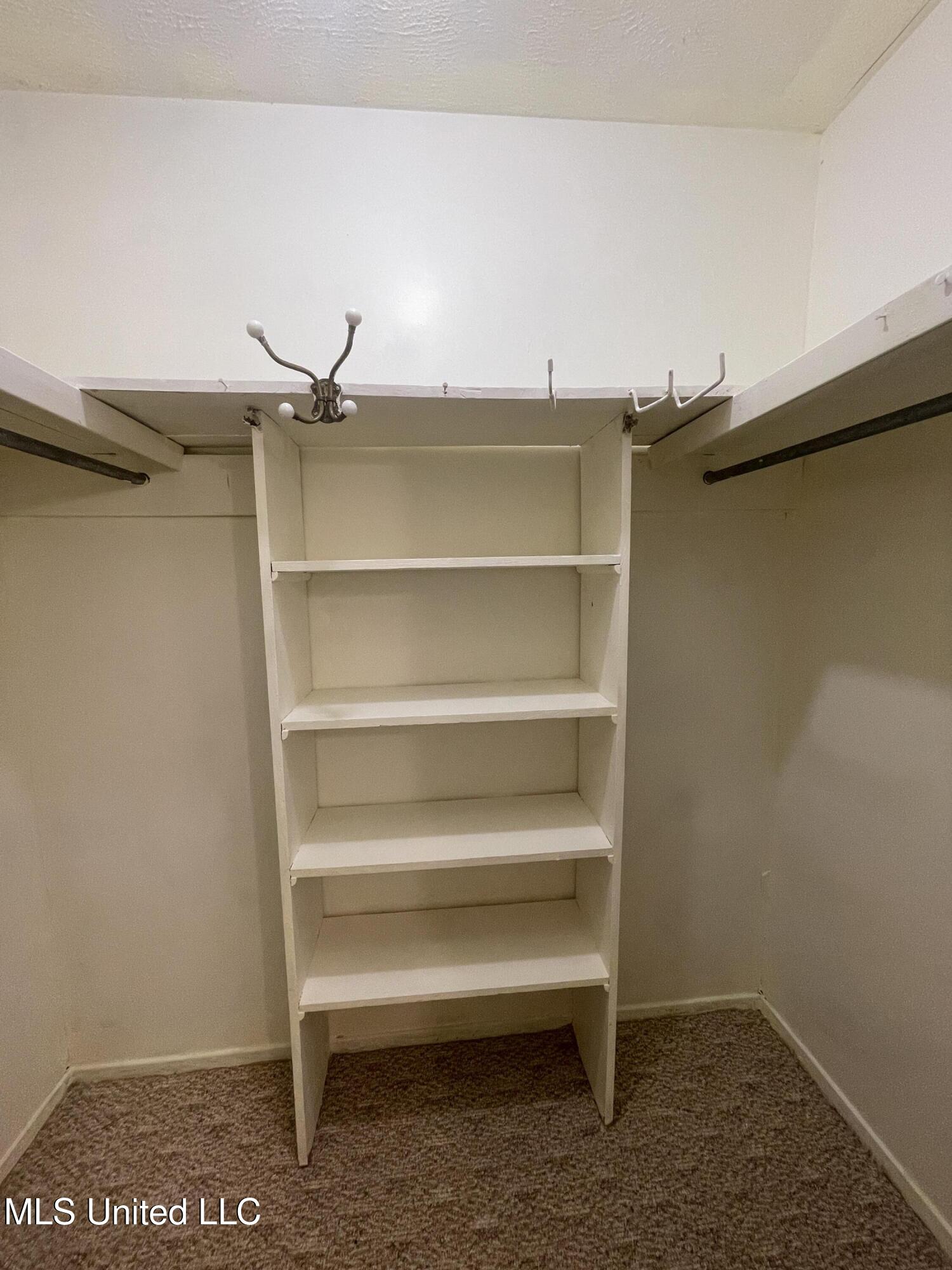 910 Watkins Place Jackson, MS 39206 - Photo 20 of 39 IMG_1756