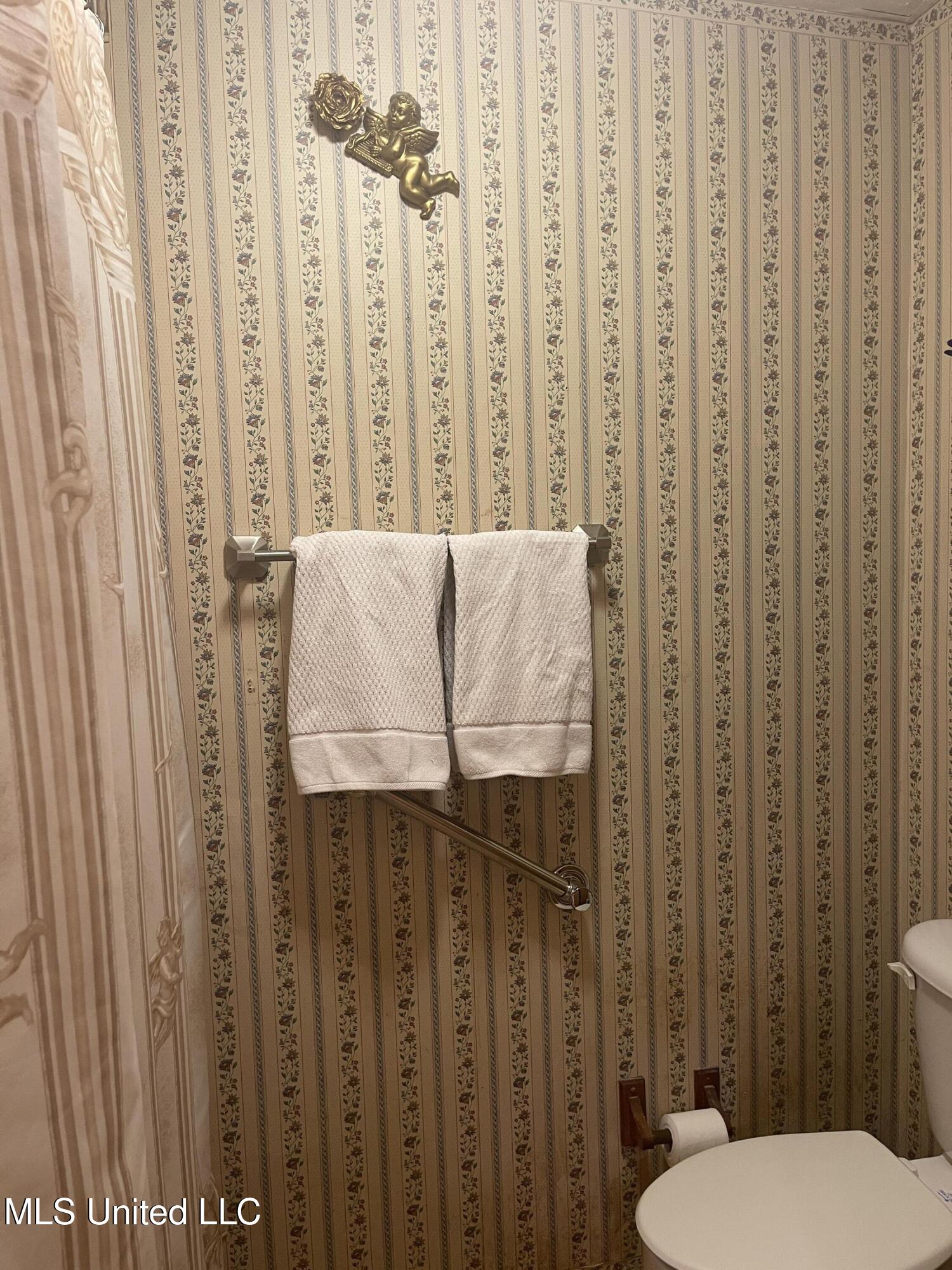 910 Watkins Place Jackson, MS 39206 - Photo 32 of 39 IMG_1737