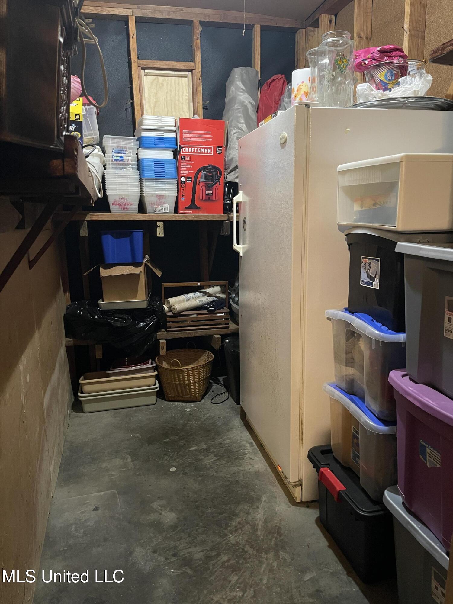 910 Watkins Place Jackson, MS 39206 - Photo 33 of 39 IMG_1810