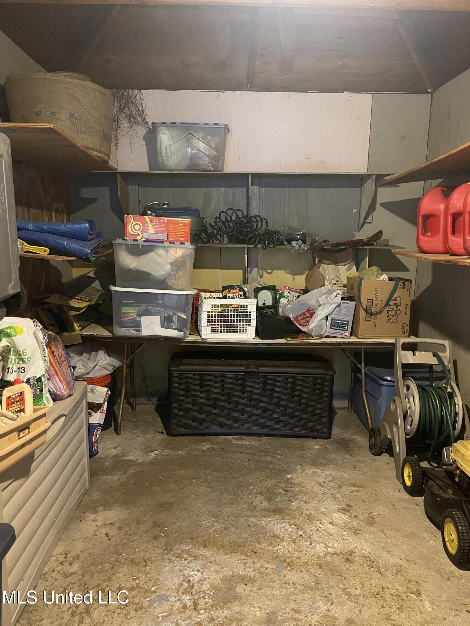 910 Watkins Place Jackson, MS 39206 - Photo 34 of 39 IMG_1799