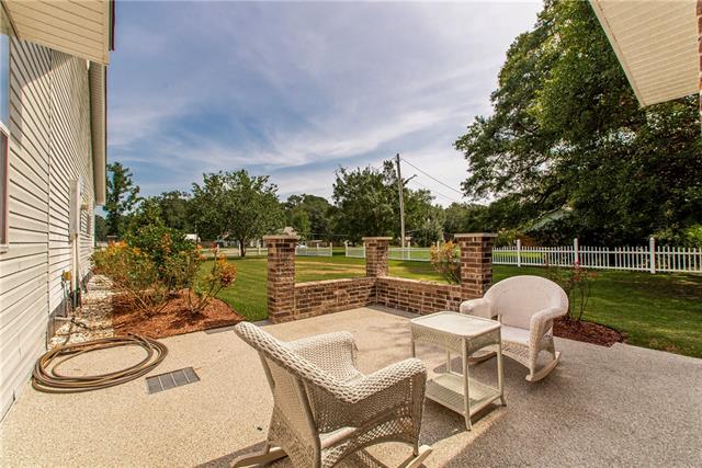 14076 Manina Lane Tickfaw, LA 70466 - Photo 54 of 58