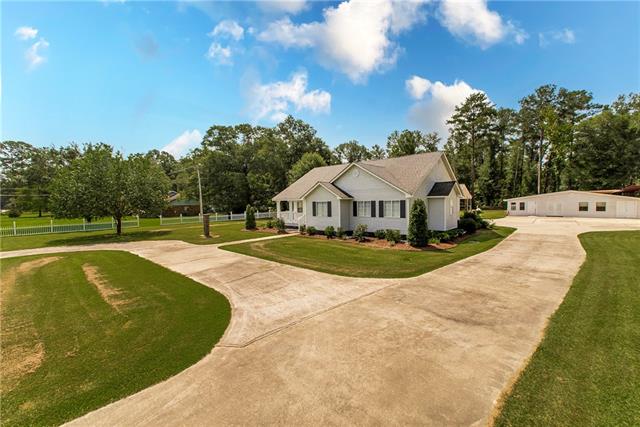 14076 Manina Lane Tickfaw, LA 70466 - Photo 56 of 58