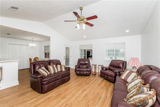 14076 Manina Lane Tickfaw, LA 70466 - Photo 7 of 58