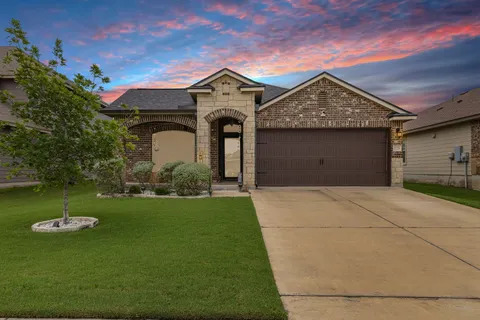 $285,000 | 125 Beth Ann Loop, Taylor, TX 76574