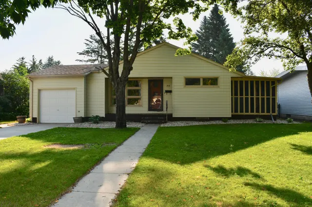 $166,000 | 308 Maple Avenue South, Thief River Falls, MN 56701