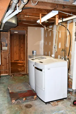 $166,000 | 308 Maple Avenue South, Thief River Falls, MN 56701