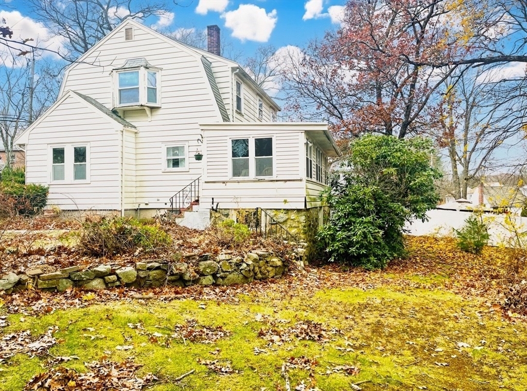 314 South Street Randolph, MA 02368 - Photo 5 of 8 a front view of a house with garden