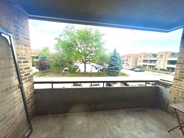1912 Prairie Square, Unit 219 Schaumburg, IL 60173 - Photo 10 of 27