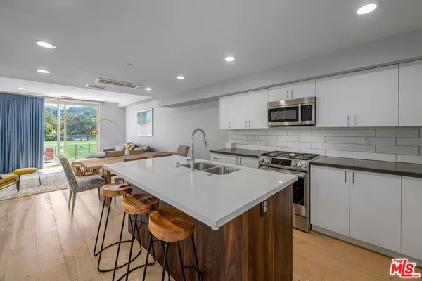$1,399,000 | 1405 Bates Avenue, Los Angeles, CA 90027