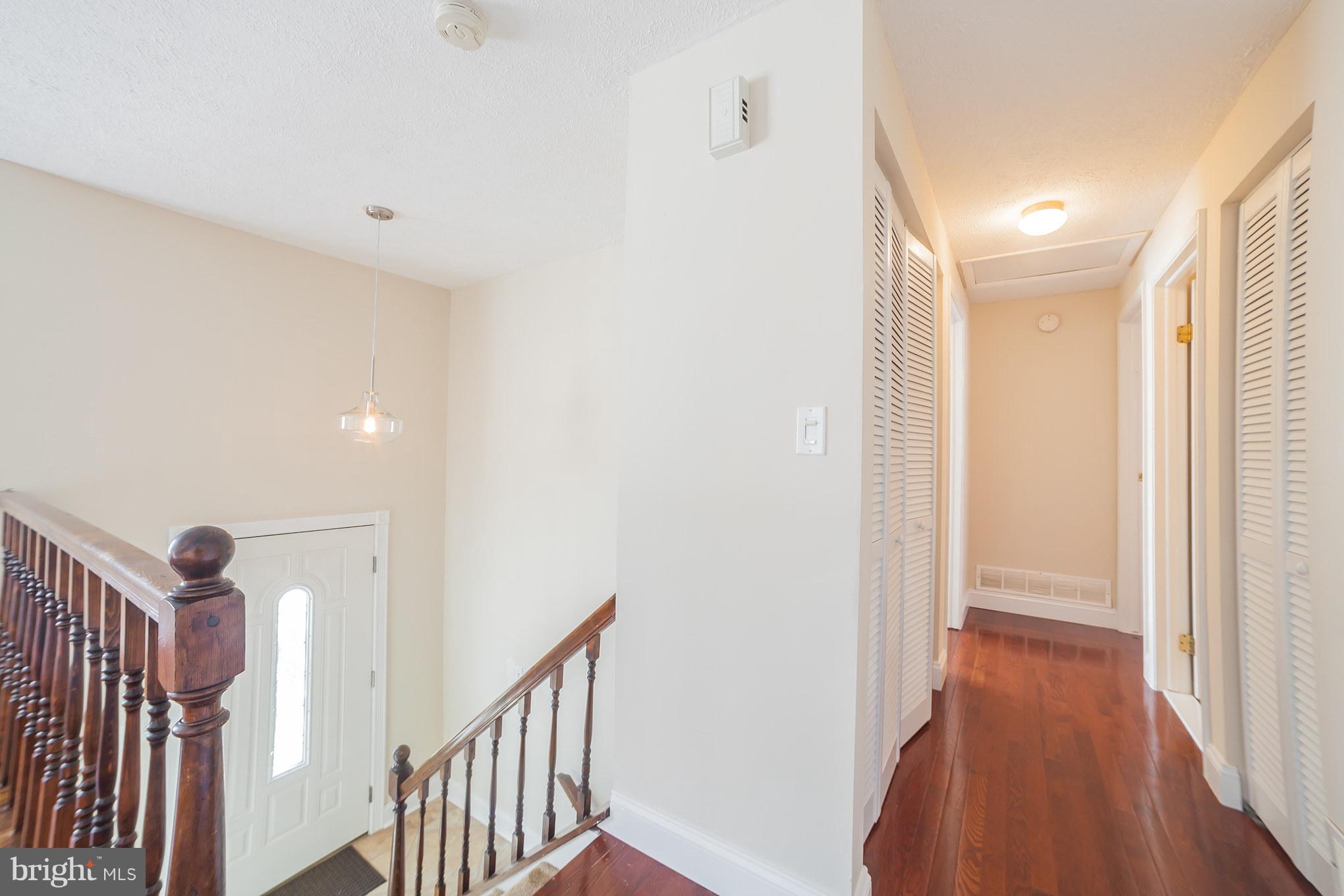 7862 Tick Neck Road Pasadena, MD 21122 - Photo 11 of 30 Interior (General)