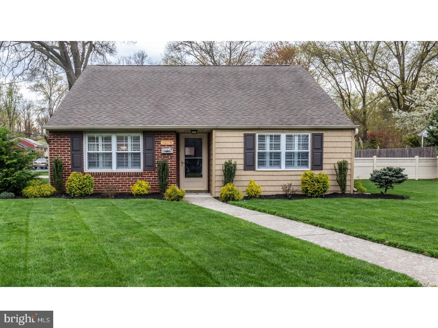 1024 Chesterfield Road Barrington, NJ 08033 - Photo 1 of 21