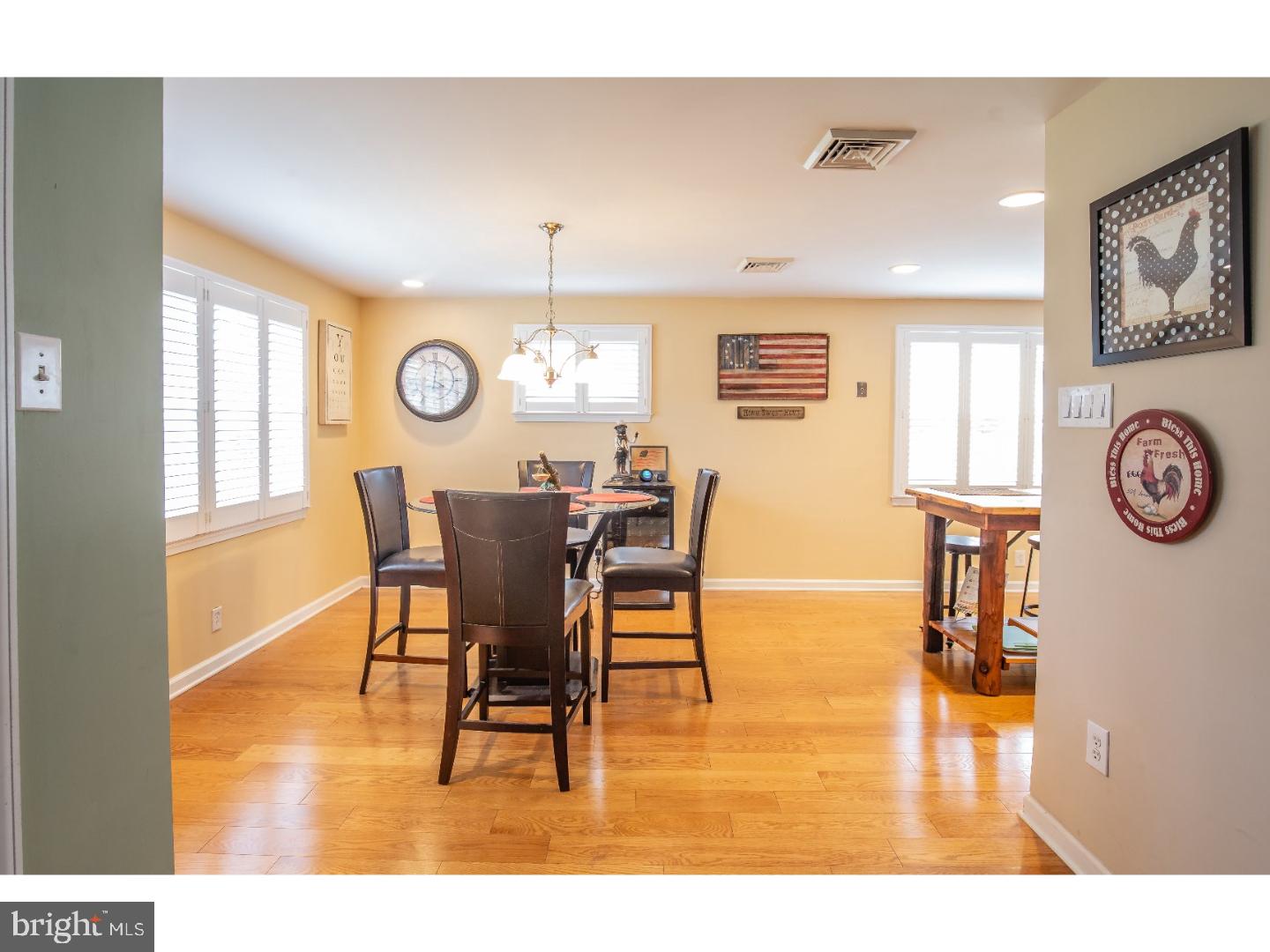 1024 Chesterfield Road Barrington, NJ 08033 - Photo 7 of 21