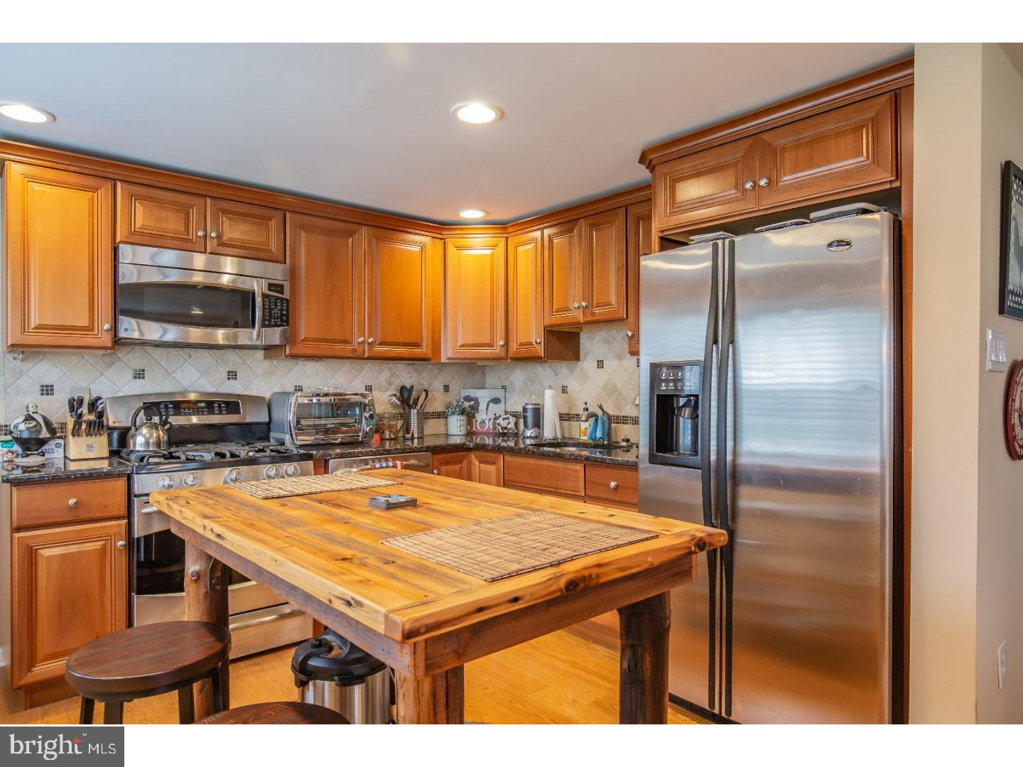 1024 Chesterfield Road Barrington, NJ 08033 - Photo 10 of 21