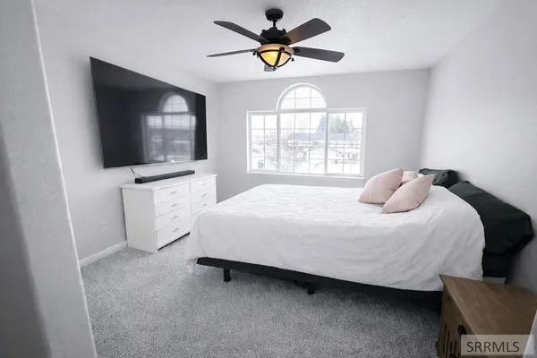 $1,875 | 1966 Dakota Lane, Ammon, ID 83406