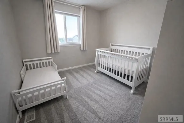 $1,875 | 1966 Dakota Lane, Ammon, ID 83406