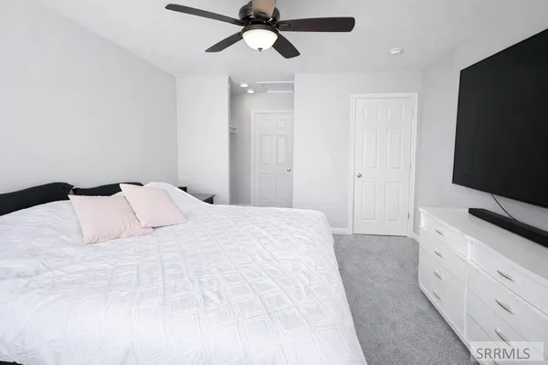 $1,875 | 1966 Dakota Lane, Ammon, ID 83406