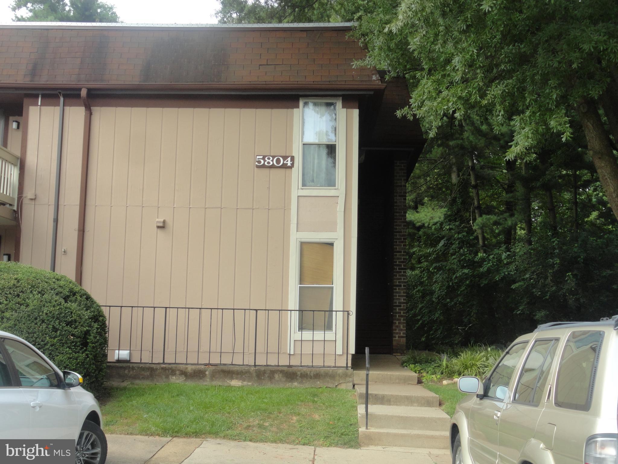 5804 Royal Ridge Drive, Unit P Springfield, VA 22152 - Photo 1 of 30 Exterior (Front)