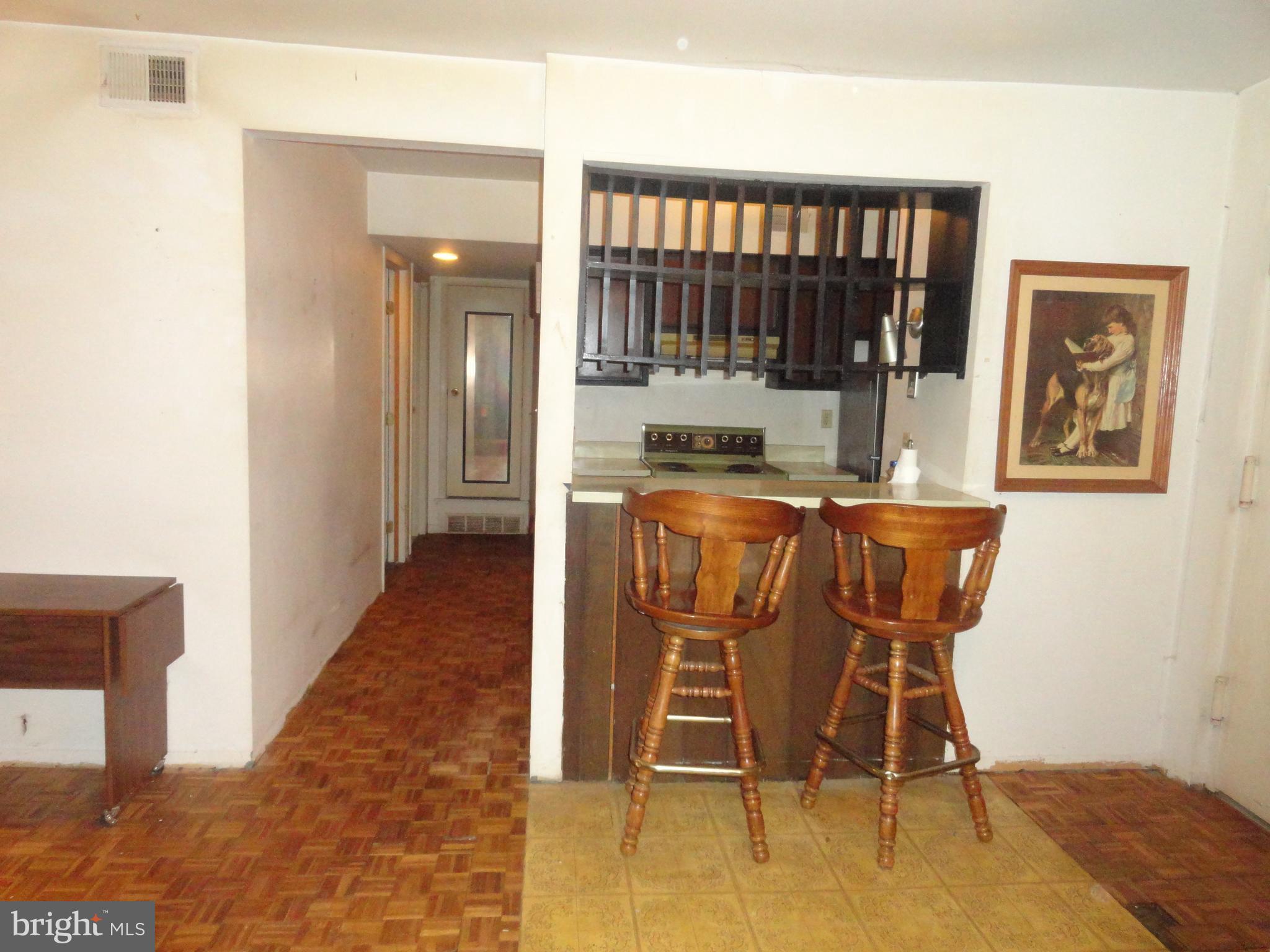 5804 Royal Ridge Drive, Unit P Springfield, VA 22152 - Photo 7 of 30 Interior (General)