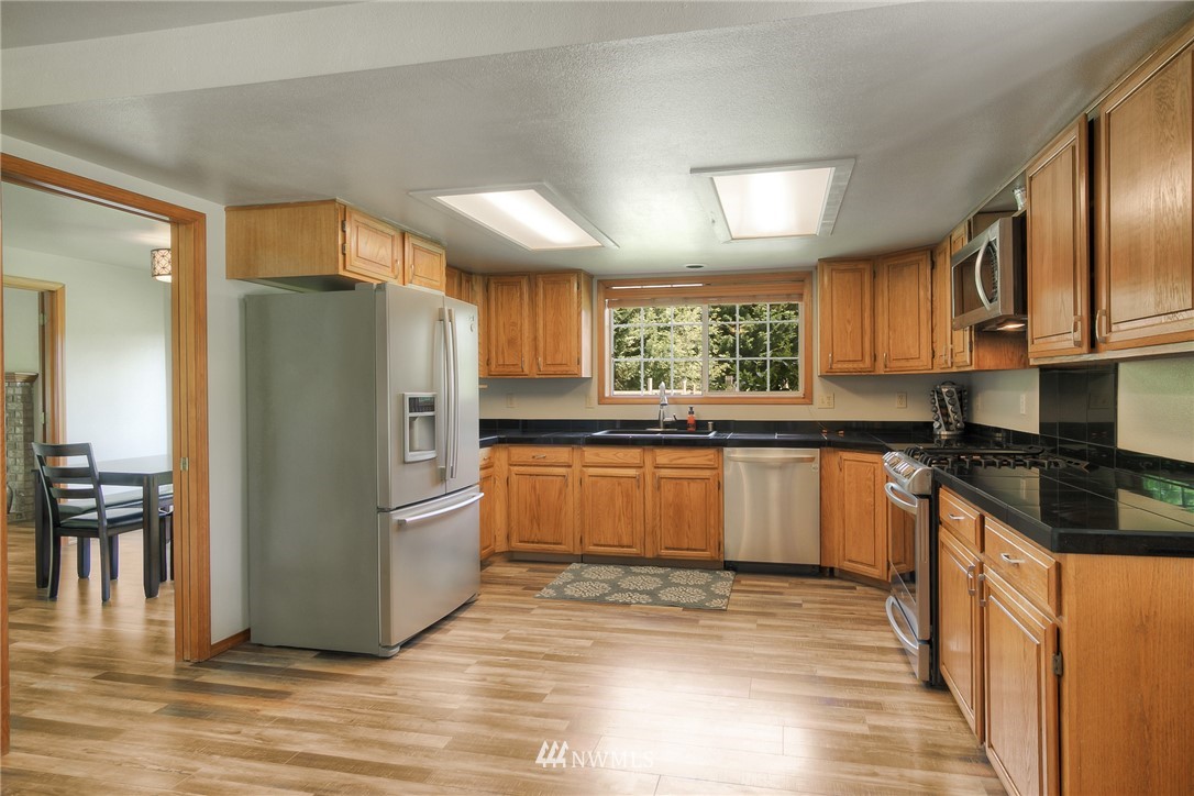 8536 Rich Road Southeast Olympia, WA 98501 - Photo 8 of 25 Gallery Image 8