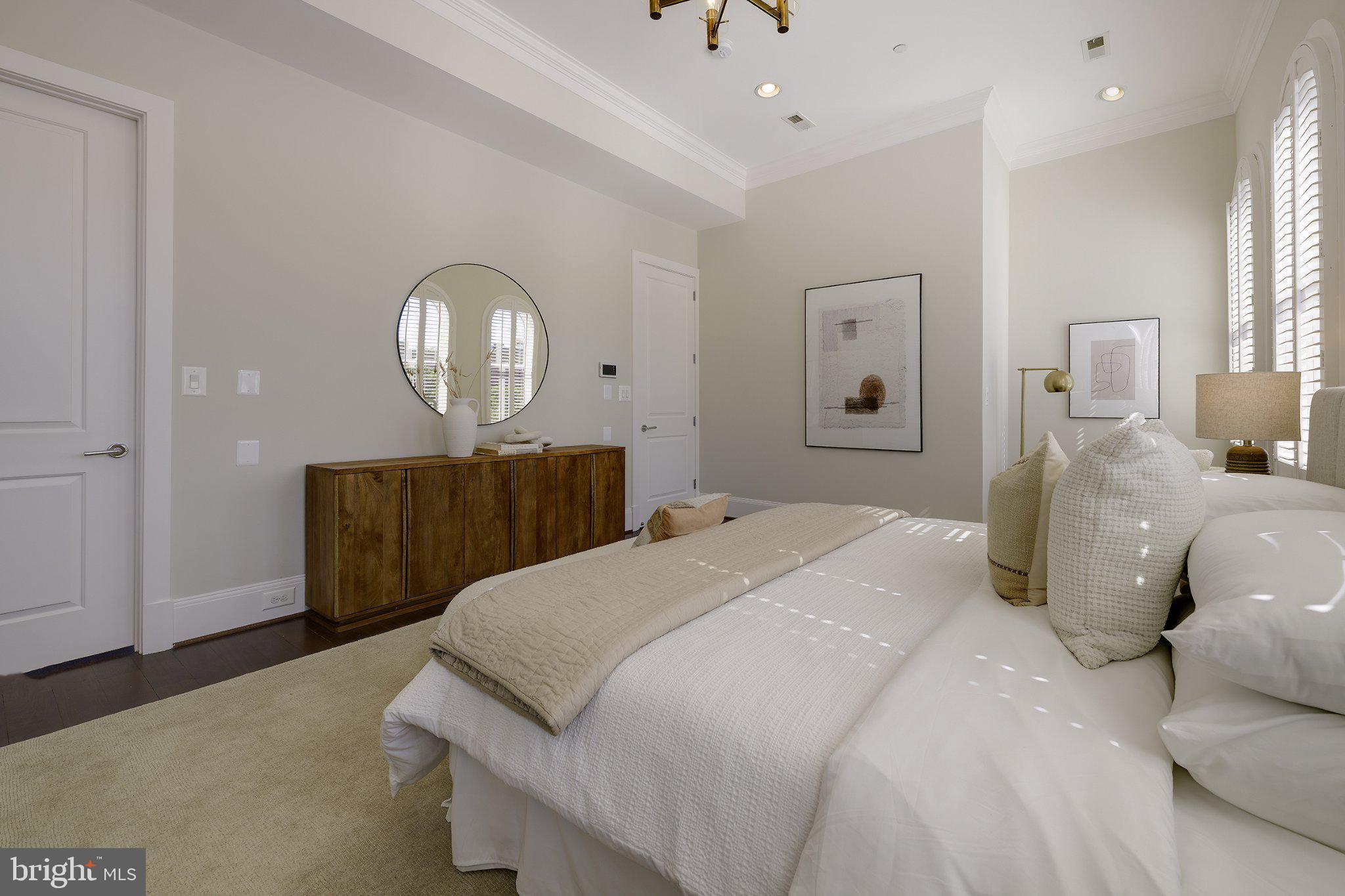 1335 R Street Northwest, Unit 2 Washington, DC 20009 - Photo 32 of 41 Gallery Image 32