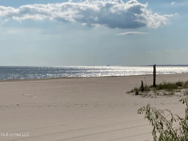 $3,950,000 | 101 4th Avenue, Pass Christian, MS 39571