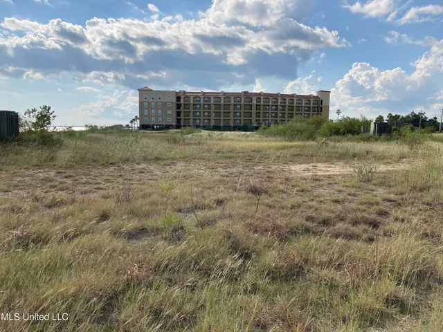 $3,950,000 | 101 4th Avenue, Pass Christian, MS 39571