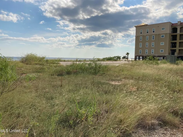 $3,950,000 | 101 4th Avenue, Pass Christian, MS 39571