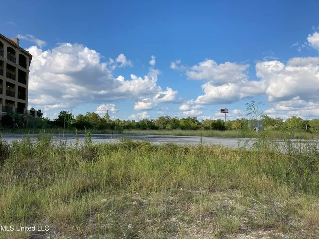 $3,950,000 | 101 4th Avenue, Pass Christian, MS 39571