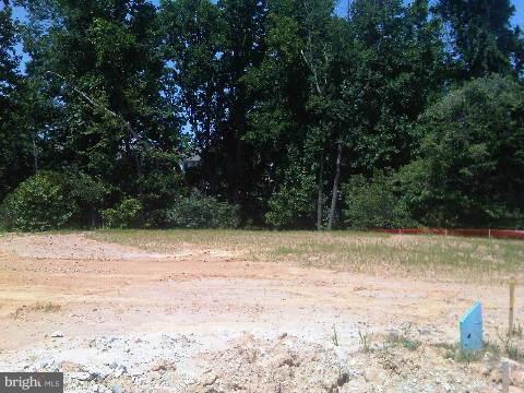 9860 Garden Ranges Laurel, MD 20723 - Photo 4 of 10 a view of a yard with a tree