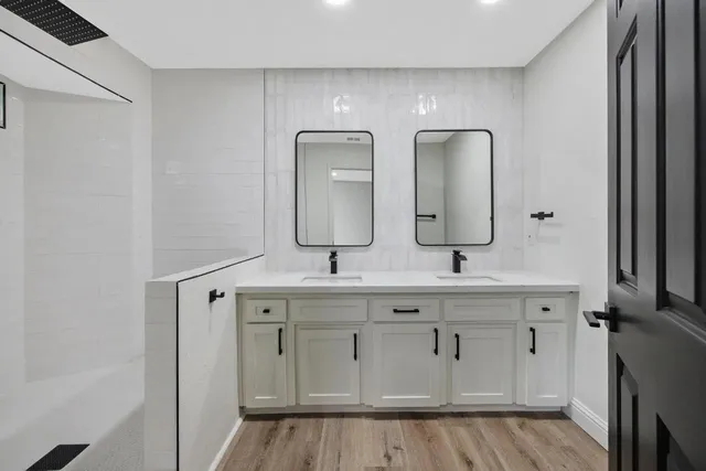 $2,500 | 6379 North Forestiere Avenue, Fresno, CA 93722