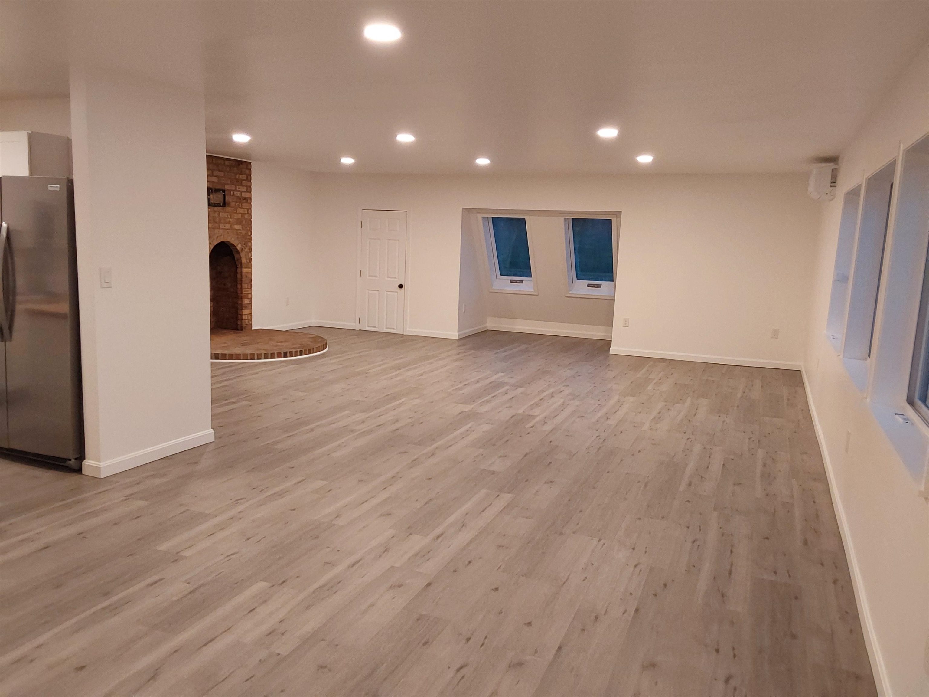 1578 Dover Road, Unit A Epsom, NH 03234 - Photo 4 of 18 Gallery Image 4