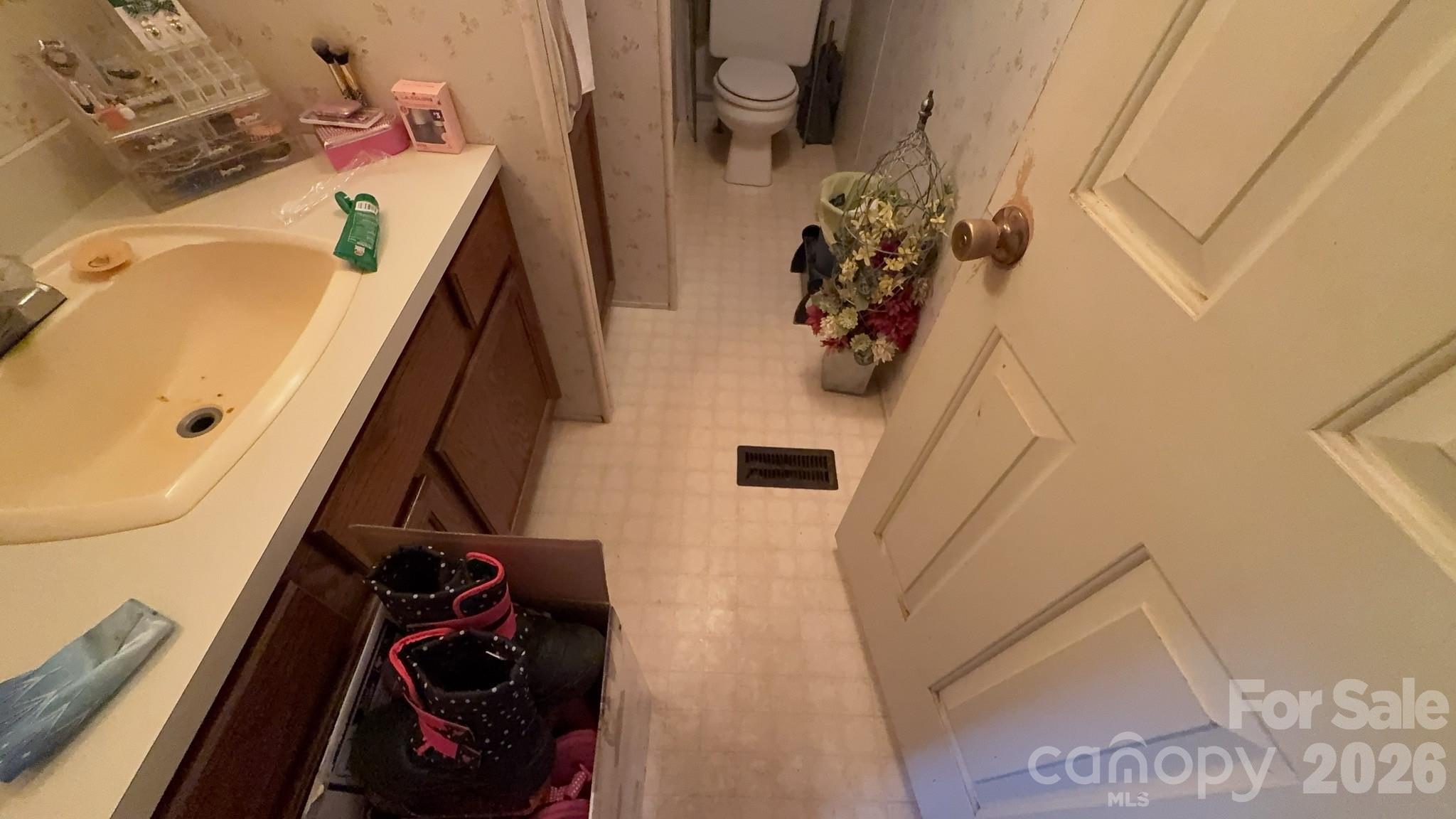 468 Long Branch Road Green Mountain, NC 28740 - Photo 12 of 25
