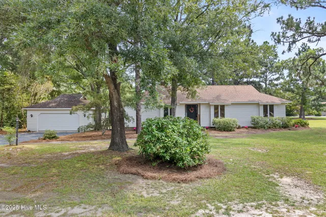 $329,000 | 102 Rolling Hill Court, West End, NC 27376