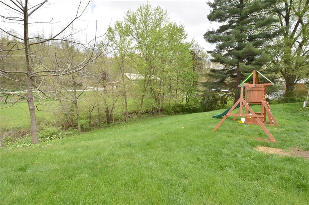 113 Gill Drive Beaver Falls, PA 15010 - Photo 18 of 23