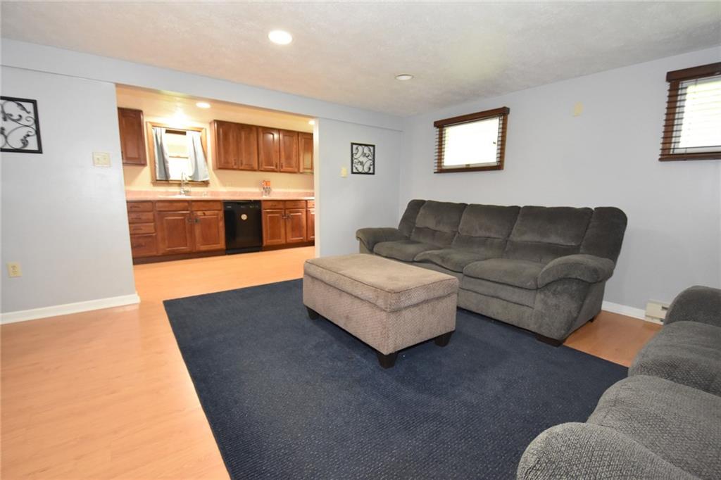 113 Gill Drive Beaver Falls, PA 15010 - Photo 3 of 23